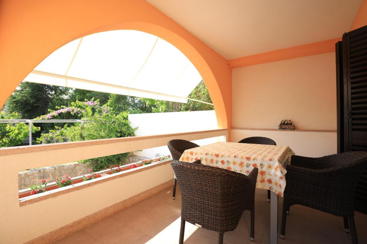 פונאנט Apartmani Lovorka מראה חיצוני תמונה