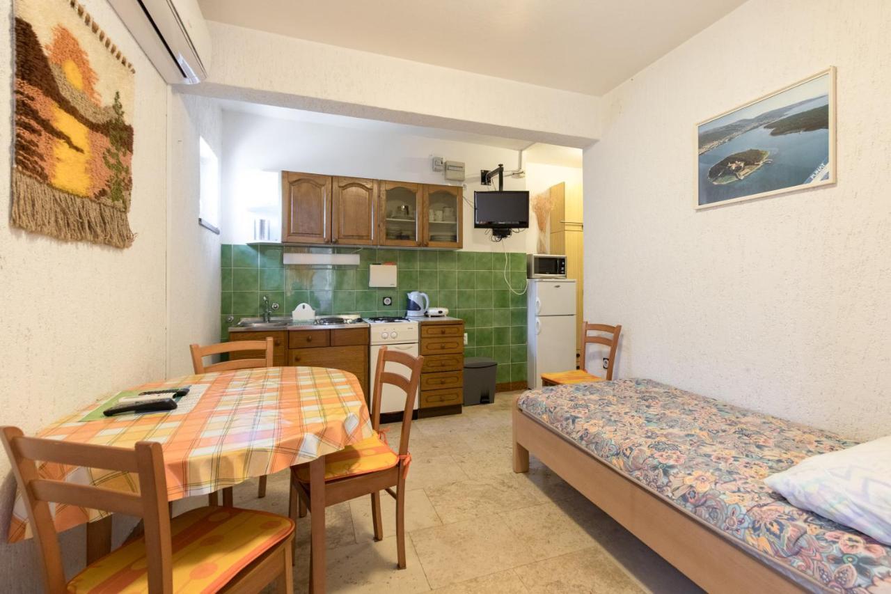 פונאנט Apartmani Lovorka מראה חיצוני תמונה