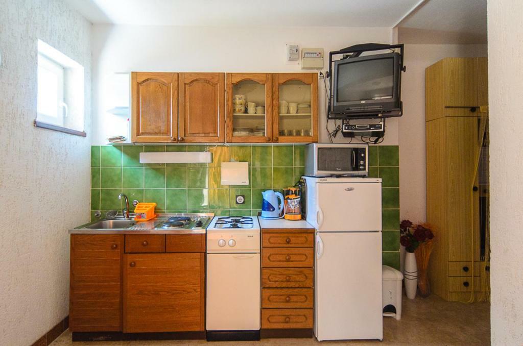 פונאנט Apartmani Lovorka מראה חיצוני תמונה