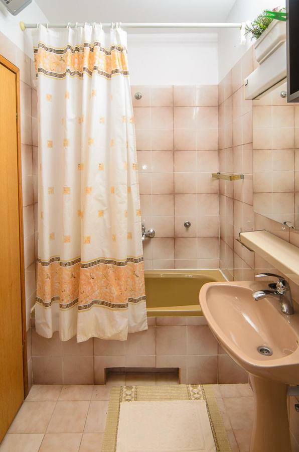 פונאנט Apartmani Lovorka מראה חיצוני תמונה