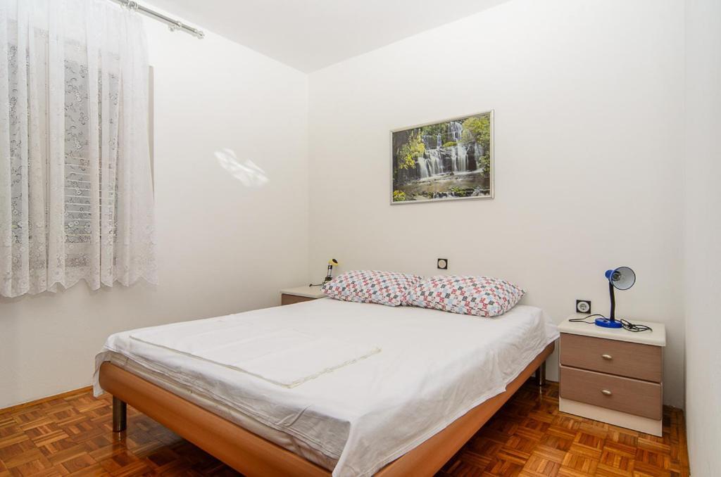 פונאנט Apartmani Lovorka מראה חיצוני תמונה